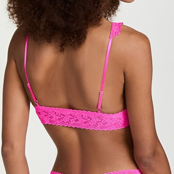 HANKY PANKY Signature Lace Crossover Bralette - Passionate PInk - Picture 2 of 8